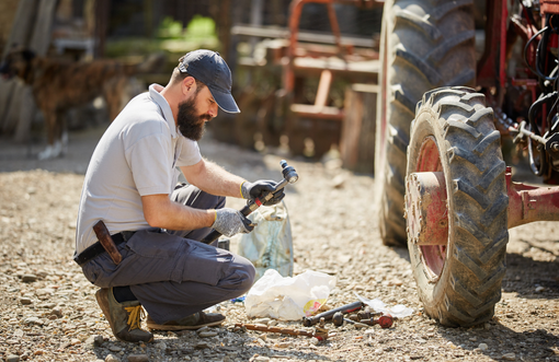 Tractor downtime and field service delay